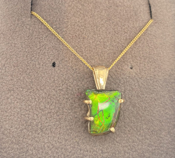 Ammolite Piece of Me Gold Pendant With 14/20 Gold Chain PN: ES157-AA