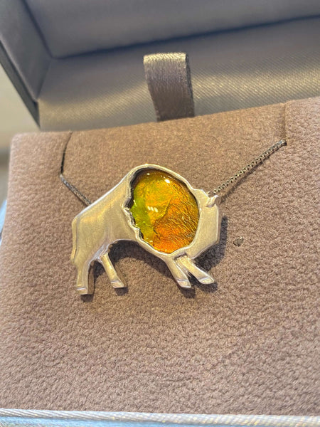 Ammolite Buffalo Silver Pendant Right View PN E21314