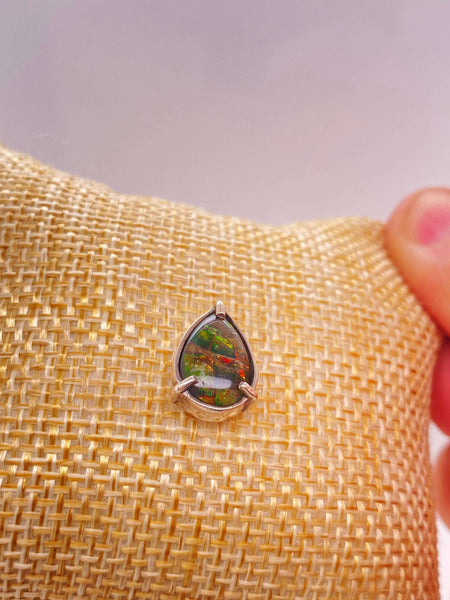 Ammolite Pear Silver Pin Right View PN E10584