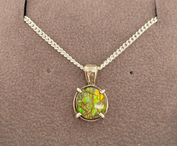 Ammolite Petite Round Silver Pendant Left View PN E20114