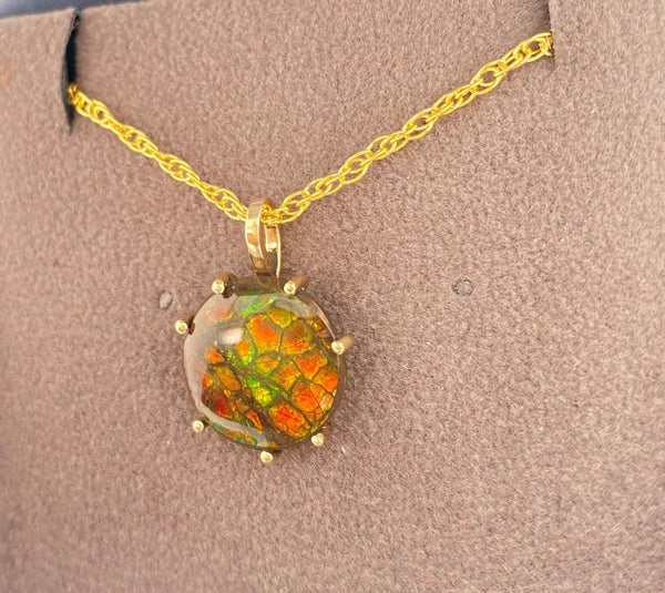 Ammolite Piece of Me Gold Pendant With 14/20 Gold Chain PN: ES157-AA %product from Empire Ammolite