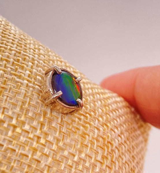 Ammolite Round Silver Pin Left View PN E10513
