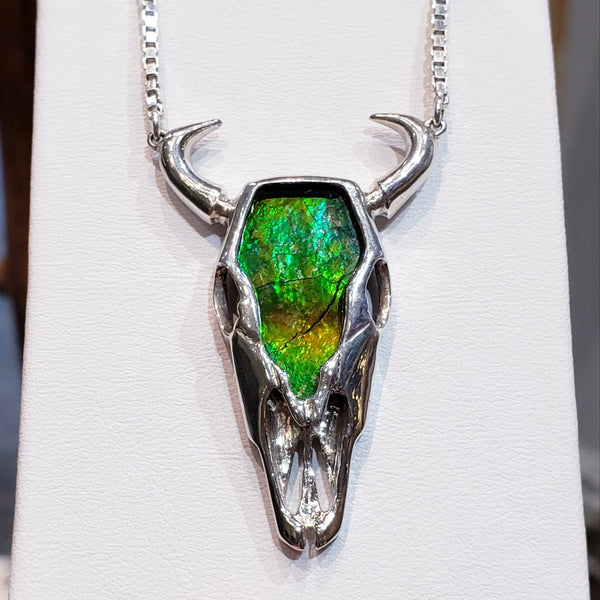 Ammolite Silver Buffalo Pendant with Chain Pn: E20244 %product from Empire Ammolite