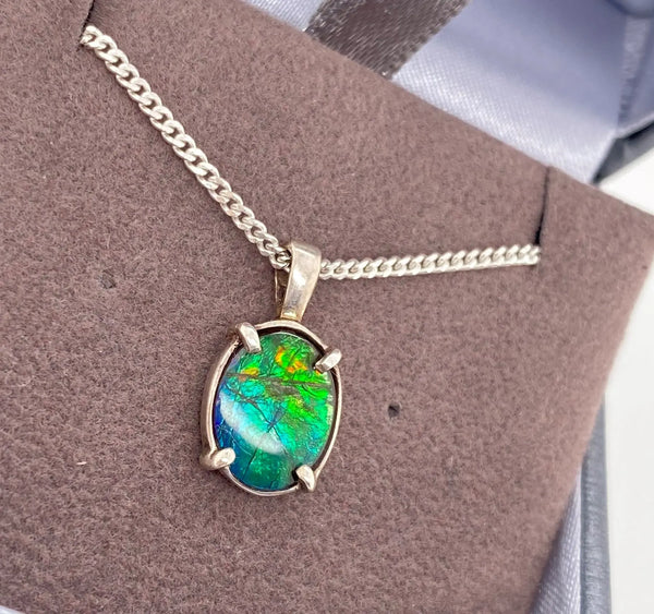 Ammolite Silver Oval Pendant Right View PN E10284