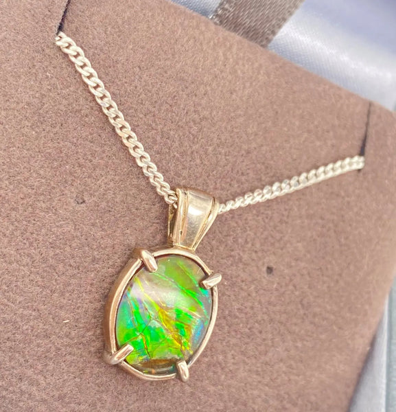 Ammolite Silver Oval Pendant Right View PN E10473