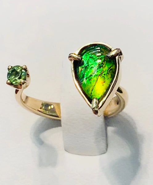Ammolite Split Ring set in 14K Yellow Gold PN E20842