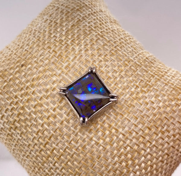 Ammolite Square Silver Pin Right View PN E20104