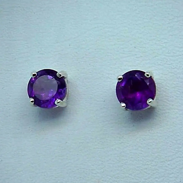 Birthstone 4mm Stud Earrings Set in Sterling Silver PN: E1005-04 %product from Empire Ammolite