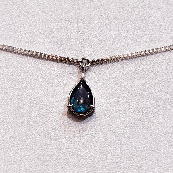 Ammolite Silver 6x9mm Pear Shaped Bracelet. PN. E20851 %product from Empire Ammolite