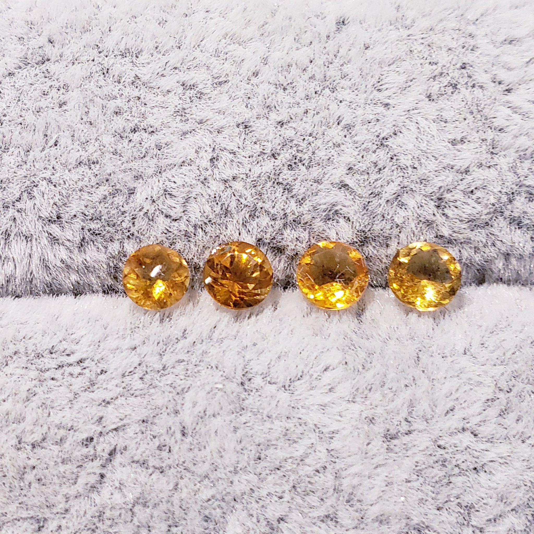 Citrine 4mm natural and genuine quality gemstone: E00bundle12