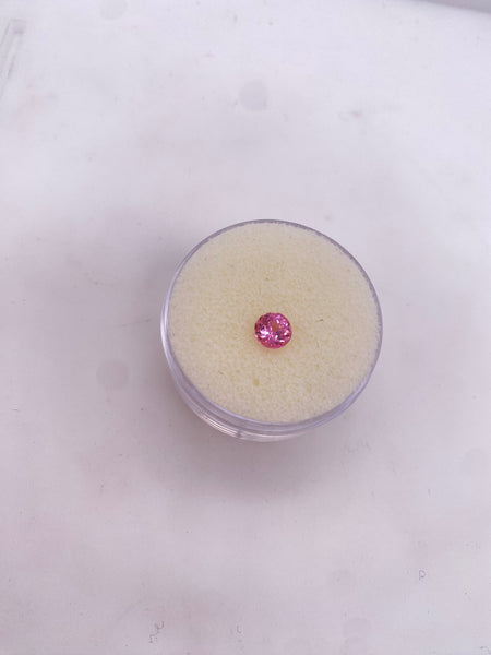 Pink Spinel 0.80ct natural and genuine quality : E00as2