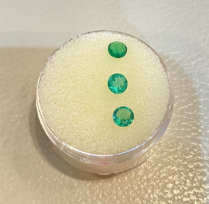 Emerald 4mm natural and genuine quality : E00bundle6