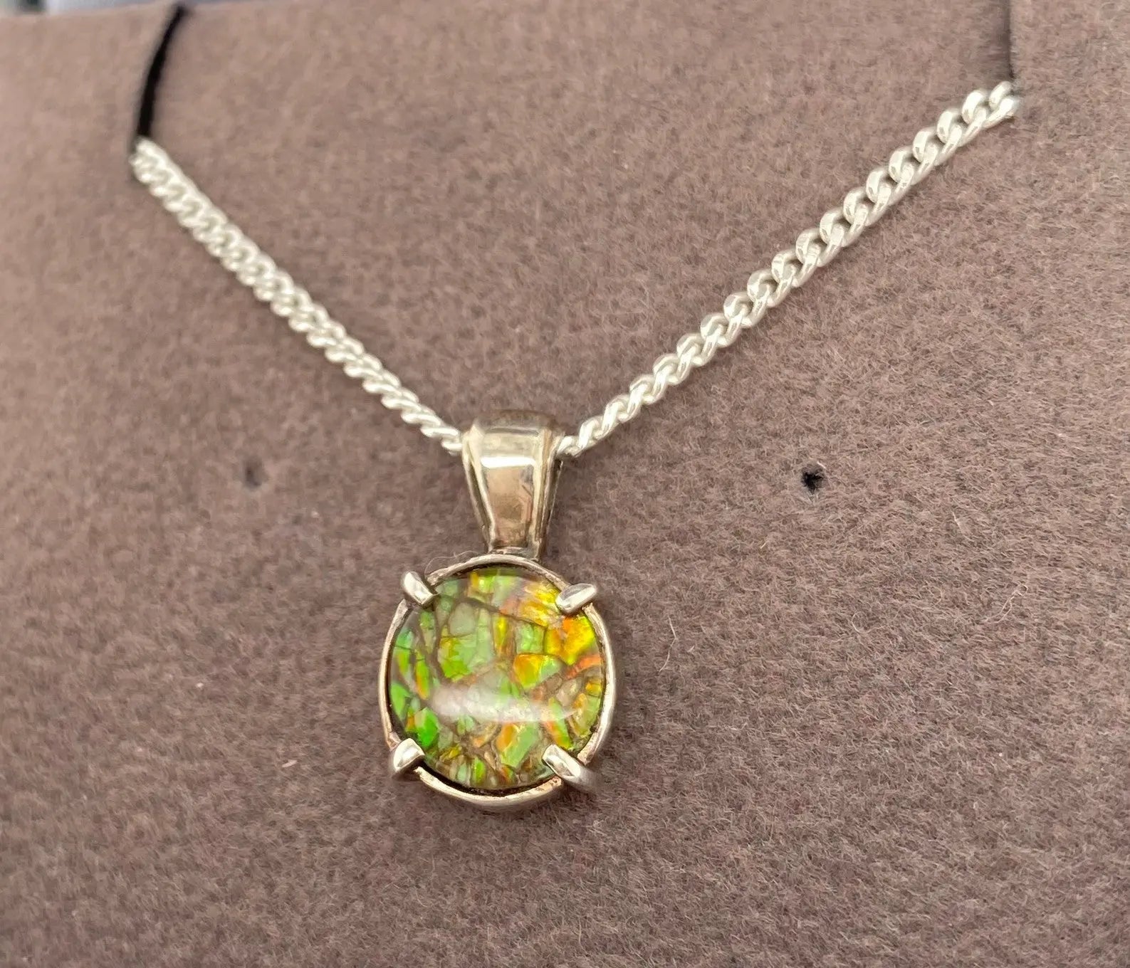 Ammolite Petite Round Silver Pendant PN E20114 