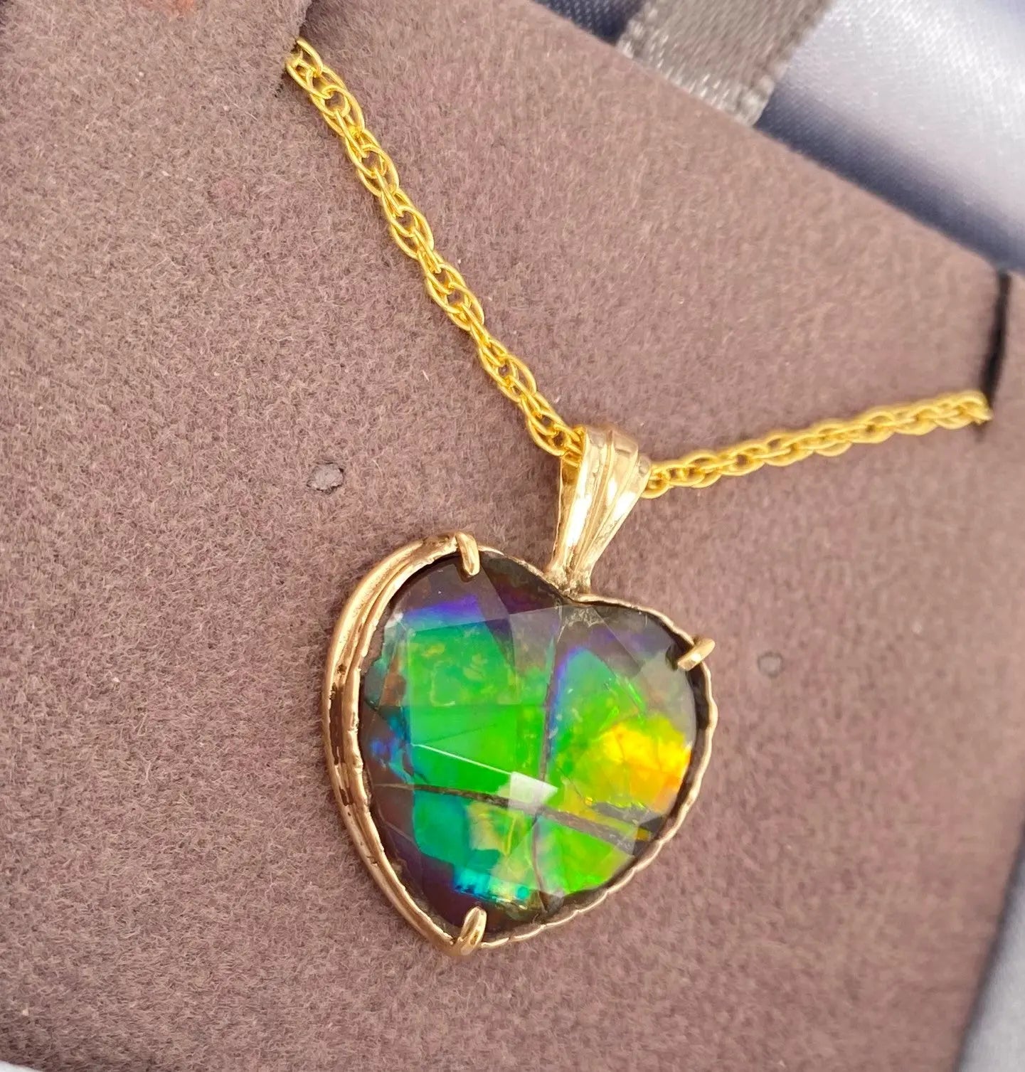 Ammolite Yellow Gold Pendant with Heart Shaped Gem Left View PN E21402 