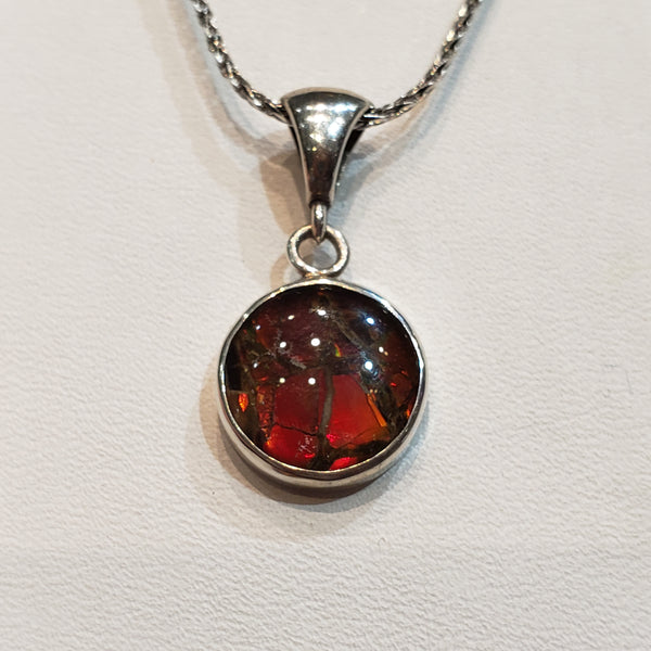 Ammolite Red Round Pendant Set in Sterling Silver. PN. E00424G %product from Empire Ammolite