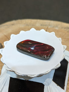 Art Piece that is 16x40mm with Red Colour PN: E170-20 %product from Empire Ammolite