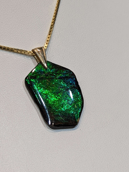 Ammolite Freeform Pendant with 20x31mm Gemstone PN E2123B %product from Empire Ammolite